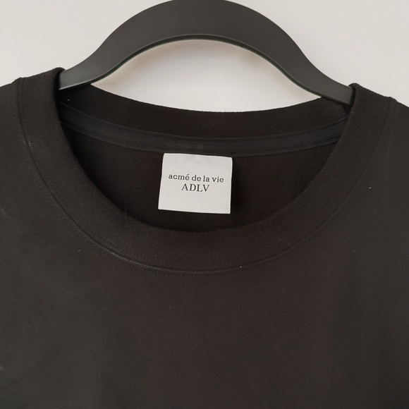 [acmé de la vie] FUZZY BEAR SHORT SLEEVE T-SHIRT BLACK - Picture 3 of 6